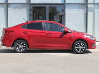 2017 Hyundai Solaris II, красный, 1280000 рублей, вид 4