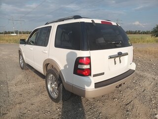 2009 Ford Explorer IV, белый, 1780000 рублей, вид 3