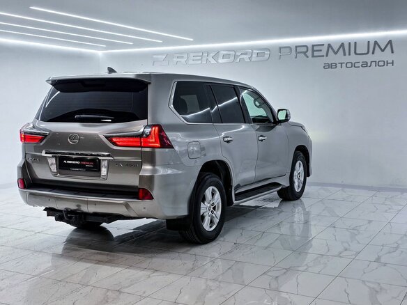 2016 Lexus LX 450d III Рестайлинг 2, серый, 5700000 рублей - вид 25