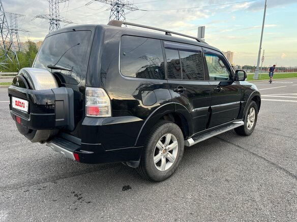 2012 Mitsubishi Pajero IV Рестайлинг 1, чёрный - вид 5
