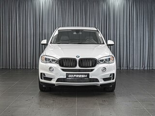 2015 BMW X5 35i III (F15), белый, 2575000 рублей, вид 3