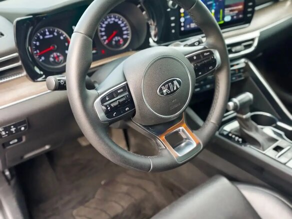 2020 Kia K5 III, синий - вид 24