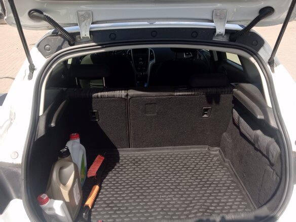 2011 Opel Astra J, белый - вид 12