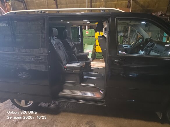 2008 Volkswagen Multivan T5, чёрный - вид 5