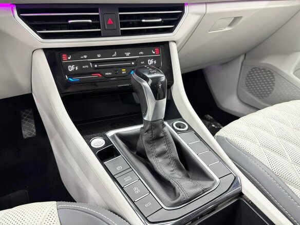 2023 Volkswagen Sagitar III Рестайлинг, синий, 1430000 рублей - вид 13