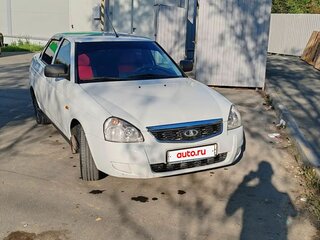 2017 Lada (ВАЗ) Priora I Рестайлинг, белый, 640000 рублей, вид 1