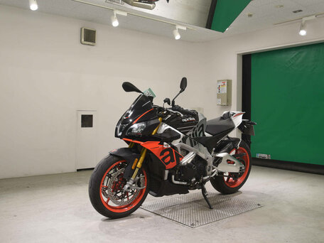 2020 Aprilia Tuono V4, серебристый, 1400000 рублей, вид 4