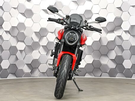 2023 Ducati Monster 937, красный, 1177000 рублей, вид 5