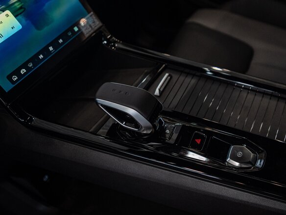 2026 Geely Cityray, белый, 3384990 рублей - вид 14