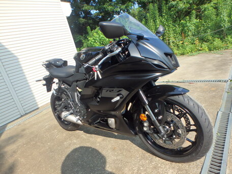 2024 Yamaha YZF-R7, чёрный, 1100000 рублей, вид 1