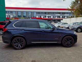 2014 BMW X5 50i III (F15), синий, 2195000 рублей, вид 3
