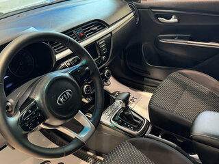 2019 Kia Rio IV, серебристый, 1125000 рублей, вид 5
