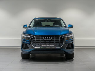 2019 Audi Q8 55 TFSI I (4M), синий, 5077000 рублей, вид 2