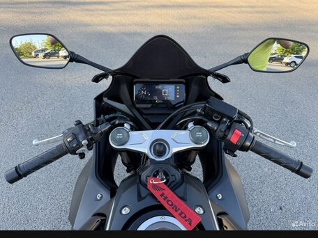 2021 Honda CBR 650R, чёрный, 950000 рублей, вид 4