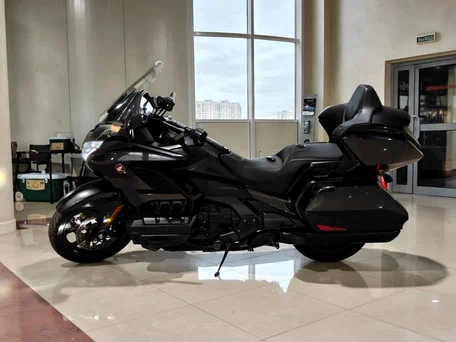 2020 Honda GL 1800 Gold Wing, чёрный, 2450000 рублей, вид 2