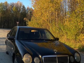 1997 Mercedes-Benz E-Класс 230 II (W210, S210), синий, 180000 рублей, вид 3