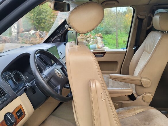2004 Volkswagen Multivan T5, чёрный, 1500000 рублей - вид 7