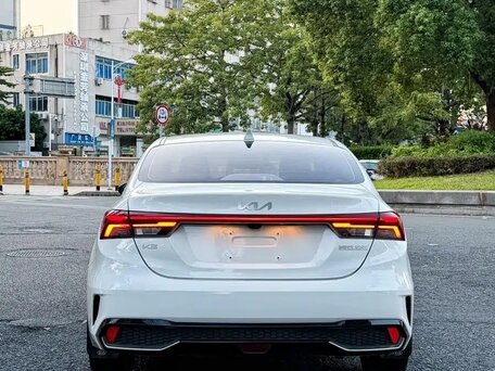 2023 Kia K3 II (China Market) Рестайлинг, белый, 1467007 рублей, вид 5