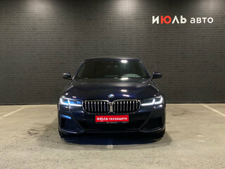 2020 BMW 5 серии 520d xDrive VII (G30/G31/G38) Рестайлинг, чёрный, 3800000 рублей, вид 2
