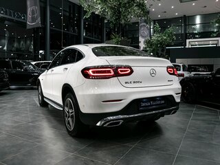 2020 Mercedes-Benz GLC Coupe 300 e I (C253) Рестайлинг, белый, 5990000 рублей, вид 4