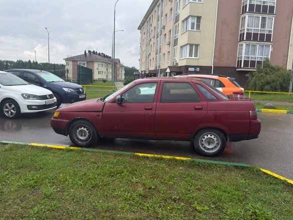 2000 Lada (ВАЗ) 2110, красный, 100000 рублей - вид 4