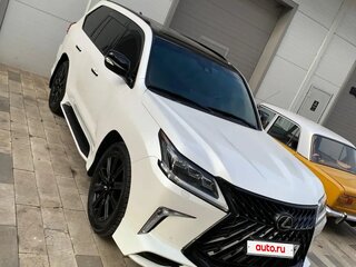 2018 Lexus LX 570 III Рестайлинг 2, белый, 9500000 рублей, вид 1