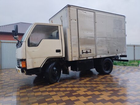 1987 Fuso (Mitsubishi) Canter, белый, 490000 рублей, вид 3