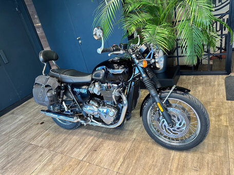 2019 Triumph Bonneville T120, чёрный, 1290000 рублей, вид 3