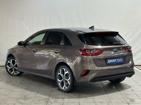 2018 Kia Ceed III, коричневый, 1380000 рублей, вид 4