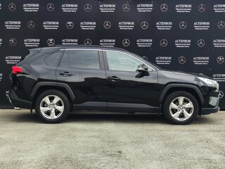 2019 Toyota RAV4 V (XA50), чёрный, 2540000 рублей, вид 4