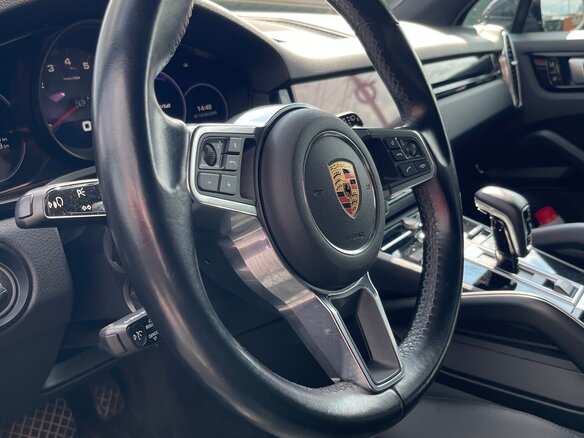 2019 Porsche Cayenne III, чёрный, 6500000 рублей - вид 11