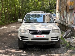2005 Volkswagen Touareg I, белый, 750000 рублей, вид 2