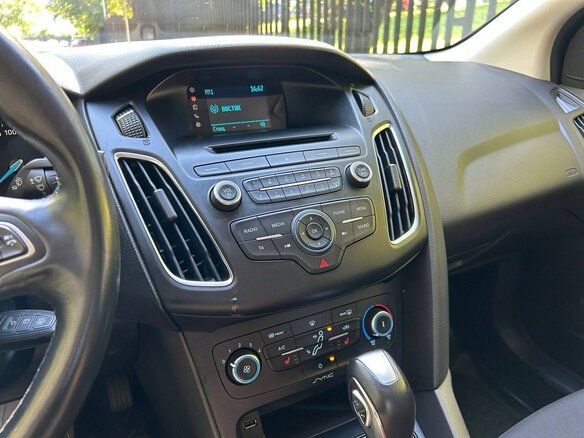2018 Ford Focus III Рестайлинг, белый, 1100000 рублей - вид 6