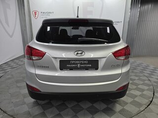 2012 Hyundai ix35 I, серебристый, 990000 рублей, вид 3