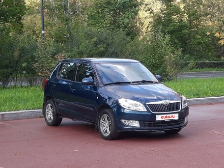 2011 Skoda Fabia II Рестайлинг, синий, 580000 рублей, вид 2