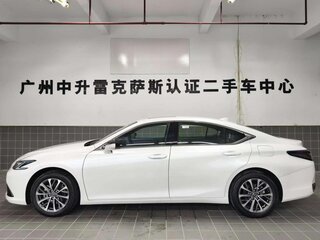 2026 Lexus ES 200 VII Рестайлинг 2, белый, 5666666 рублей, вид 3
