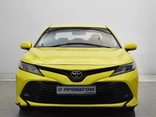 2018 Toyota Camry VIII (XV70), белый, 1595000 рублей, вид 2
