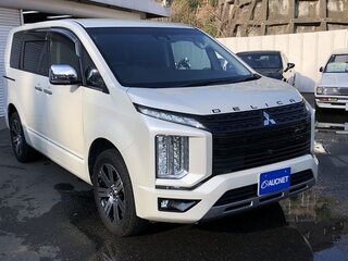 2023 Mitsubishi Delica D:5 I Рестайлинг, белый, 3000000 рублей, вид 3