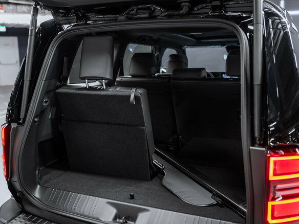 2026 Toyota Land Cruiser Prado 250 Series, чёрный, 11800000 рублей - вид 4