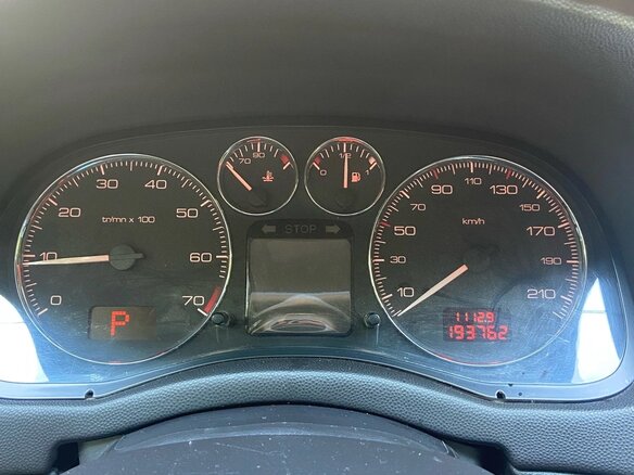 2005 Peugeot 307 I, серебристый, 380000 рублей - вид 9