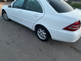 2001 Mercedes-Benz C-Класс 180 II (W203), белый, 413000 рублей, вид 4