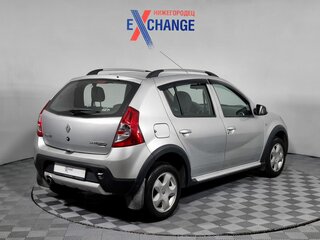 2013 Renault Sandero Stepway I, серый, 699000 рублей, вид 5