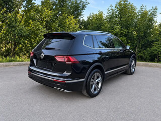2020 Volkswagen Tiguan Allspace II, чёрный, 3510000 рублей, вид 4