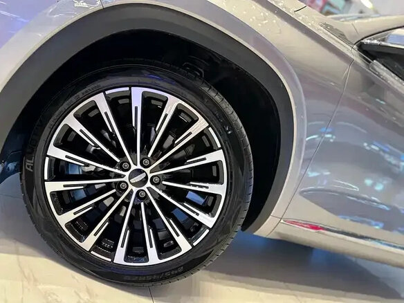 2025 Geely Monjaro I Рестайлинг, серый, 3594000 рублей - вид 22