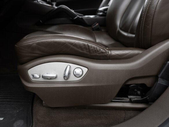 2015 Porsche Cayenne Diesel II Рестайлинг (958), чёрный, 3849000 рублей - вид 25