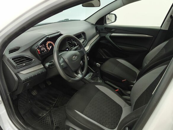 2024 Lada (ВАЗ) Vesta I Рестайлинг (NG), белый, 1110000 рублей - вид 10