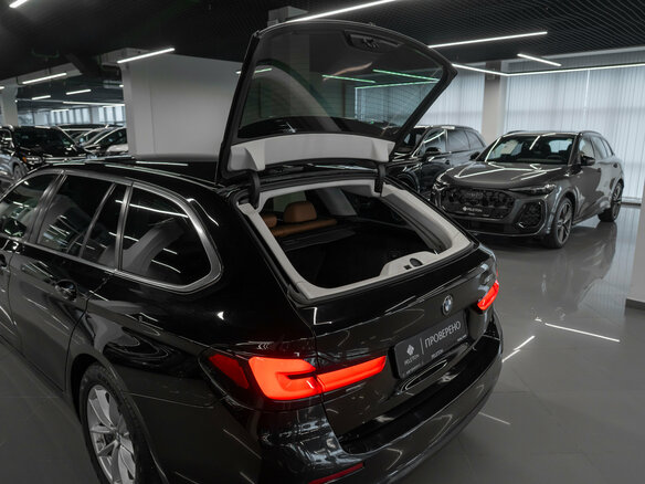 2022 BMW 5 серии 520i VII (G30/G31/G38) Рестайлинг, чёрный - вид 26