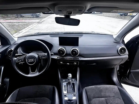 2022 Audi Q2 L e-tron I Рестайлинг, чёрный, 1692008 рублей - вид 12