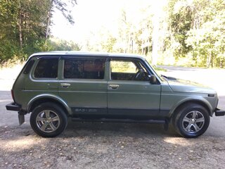 2012 Lada (ВАЗ) 2131 (4x4) 213105 I, серый, 700000 рублей, вид 3