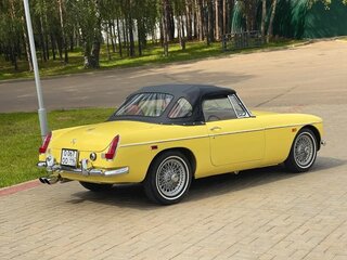 1969 MG MGB, жёлтый, 2400000 рублей, вид 3